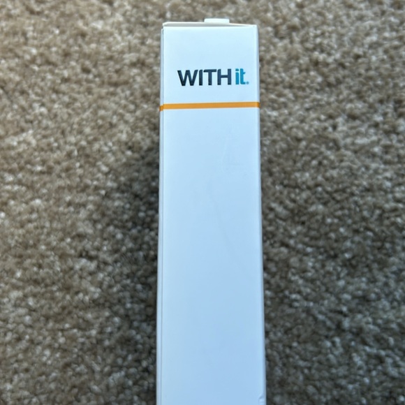 Fitbit Versa Replacement Band - Picture 2 of 5